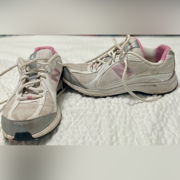 New Balance Women’s Walking Shoe - Picture 4 of 11
